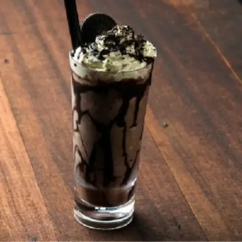 Oreo Chocolatelı Milkshake