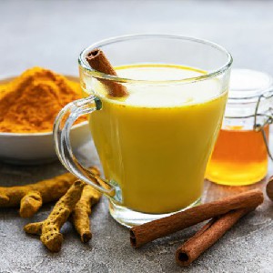 AROMALI SICAK SÜT